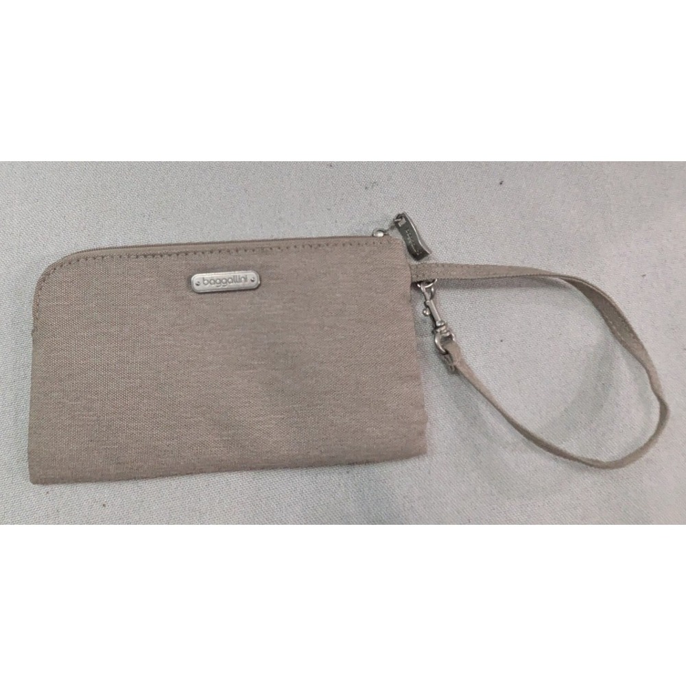 Baggallini Wristlet Pouch Womens Small Tan Excellent RFID Nylon Travel Wallet